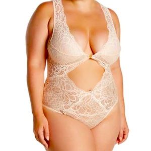 NWT Oh La La Cheri Bohemian Lace Teddy 1X